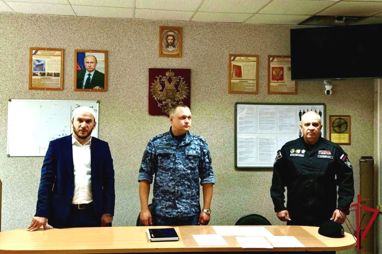 Сотрудники и ветераны ГУ Росгвардии провели встречу, посвященную вопросам межнациональных отношений