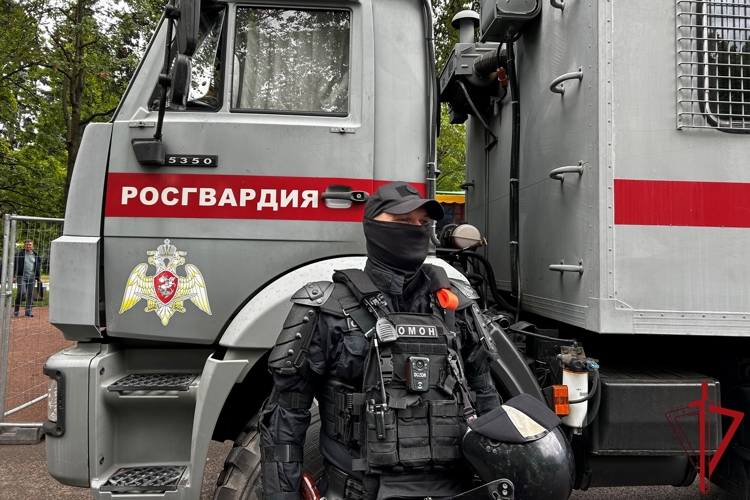 Подразделения Росгвардии обеспечили правопорядок при проведении футбольного матча РПЛ