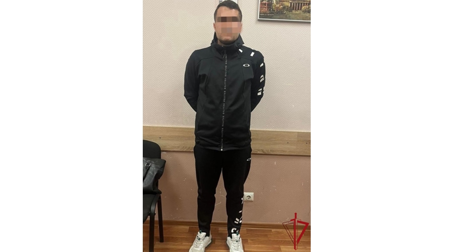В Красносельском районе росгвардейцы задержали находившегося в федеральном розыске мошенника
