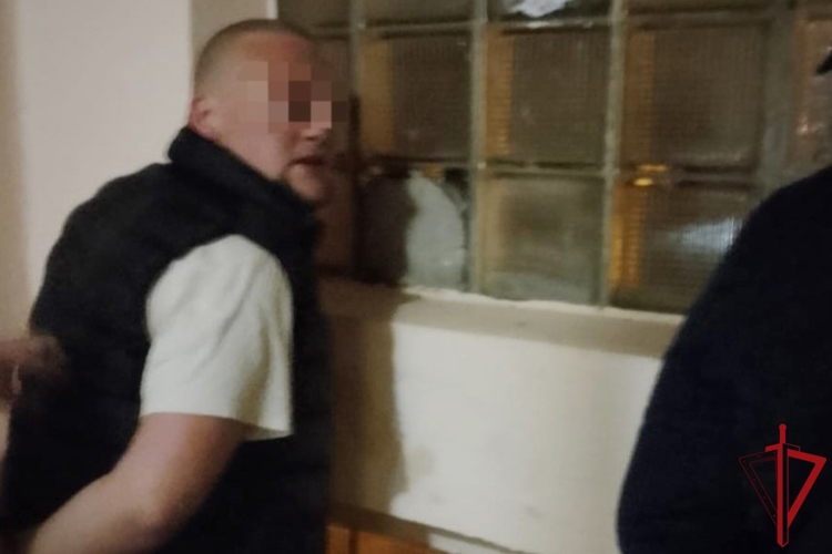 В Красногвардейском районе сотрудники Росгвардии задержали двух рецидивистов, избивших таксиста