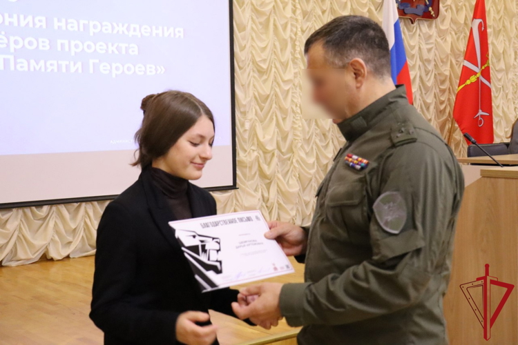 Представитель СОБР «Гранит» Росгвардии стал почетным гостем заседания в администрации Курортного района