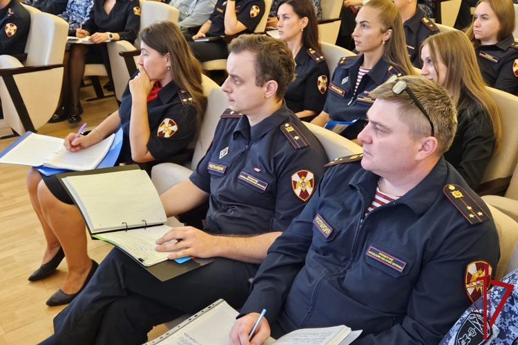 В региональном Управлении вневедомственной охраны ВНГ РФ прошла лекция для сотрудников и стажеров