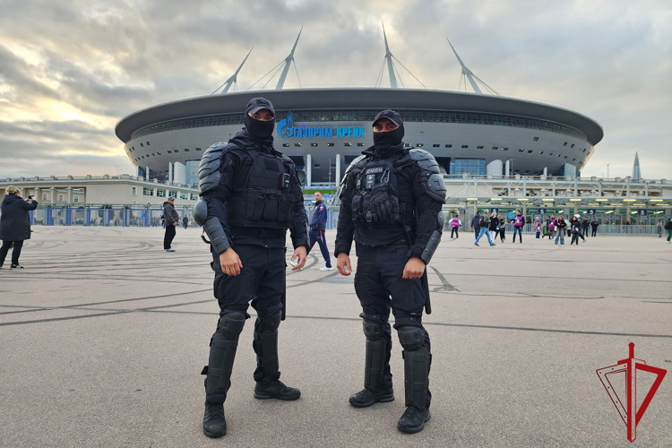 Подразделения Росгвардии обеспечили правопорядок при проведении футбольного матча Российской Премьер-Лиги