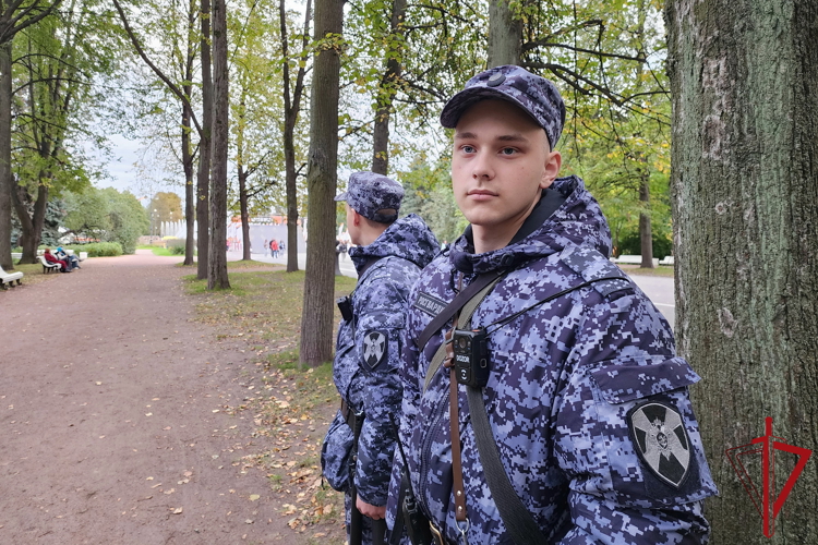 Подразделения Росгвардии обеспечили правопорядок при проведении футбольного матча Российской Премьер-Лиги