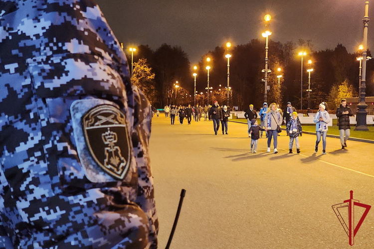 Подразделения Росгвардии обеспечили правопорядок при проведении футбольного матча Кубка России