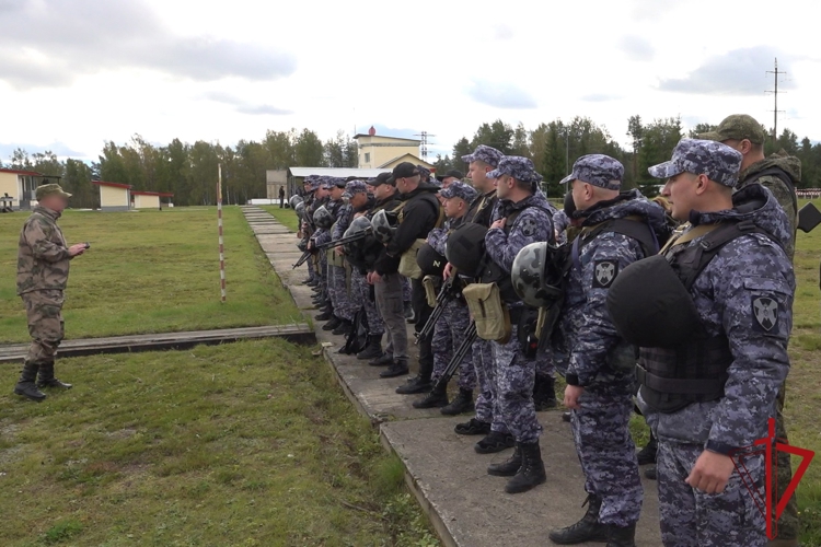 В Ленинградской области сотрудники Росгвардии провели практические занятия по противодействию БПЛА