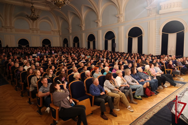 В Петербурге состоялась премьера нового спектакля театра Росгвардии