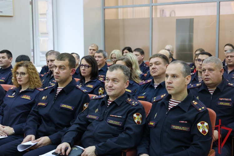 В Центре лицензионно-разрешительной работы ГУ Росгвардии подведены результаты работы за 9 месяцев