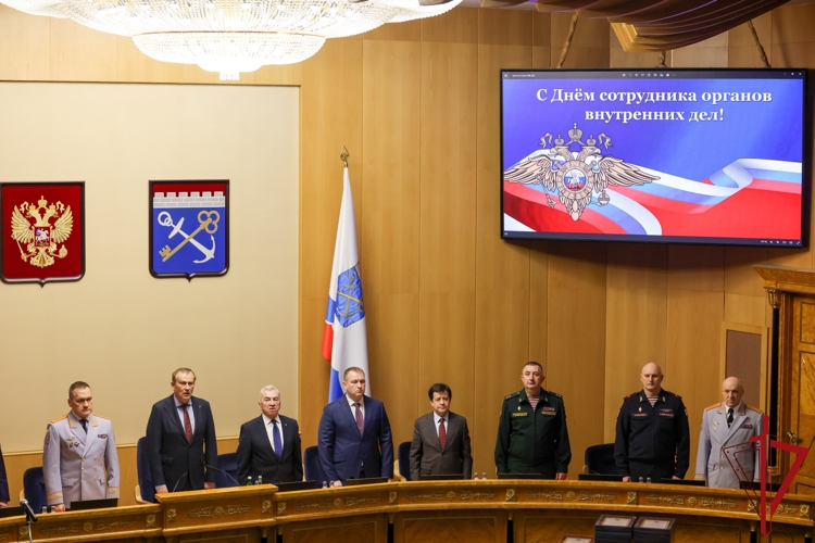 Представители Росгвардии приняли участие в торжественном приеме губернатора Ленобласти, посвященного Дню сотрудника органов внутренних дел 