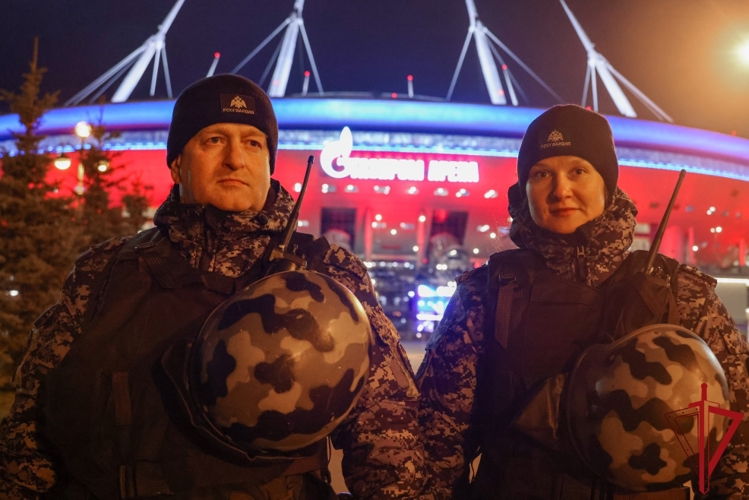 Сотрудники и военнослужащие Росгвардии приняли участие в обеспечении правопорядка во время международного футбольного матча