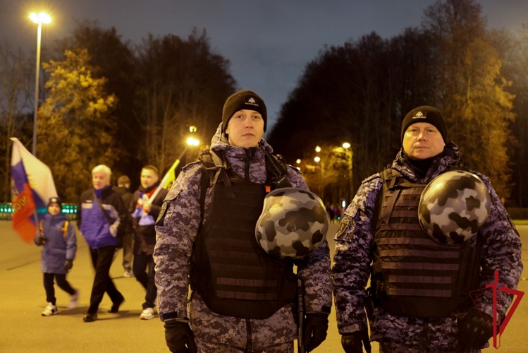 Сотрудники и военнослужащие Росгвардии приняли участие в обеспечении правопорядка во время международного футбольного матча