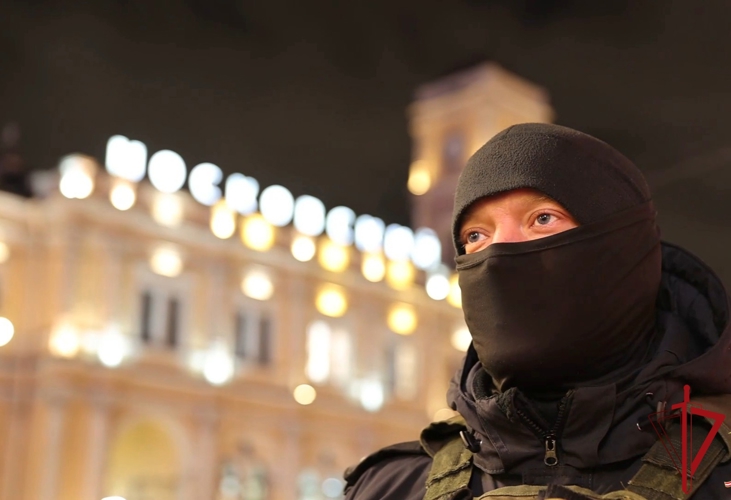 В Санкт-Петербурге сотрудники ОМОН Росгвардии оказали содействие полиции в проведении профилактического рейда