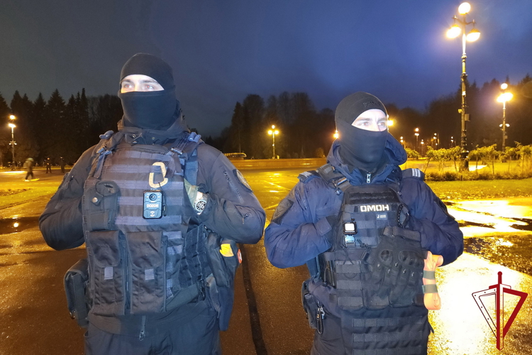 Подразделения Росгвардии обеспечили правопорядок во время футбольного матча «Зенит» – «Динамо»