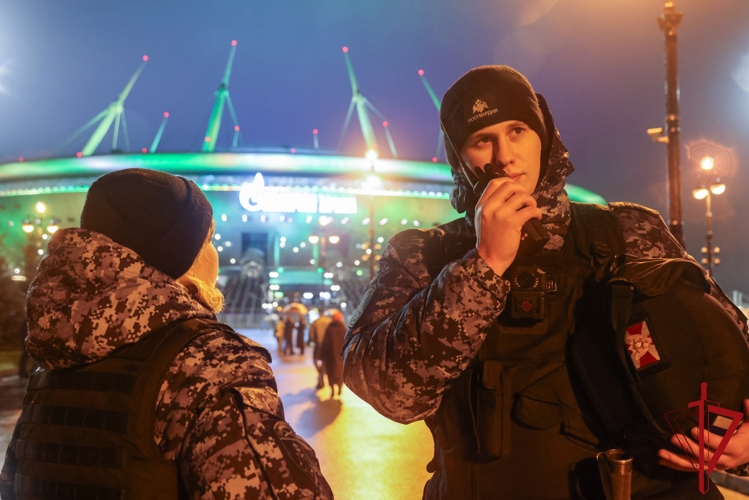 Подразделения Росгвардии обеспечили правопорядок во время футбольного матча «Зенит» – «Акрон»