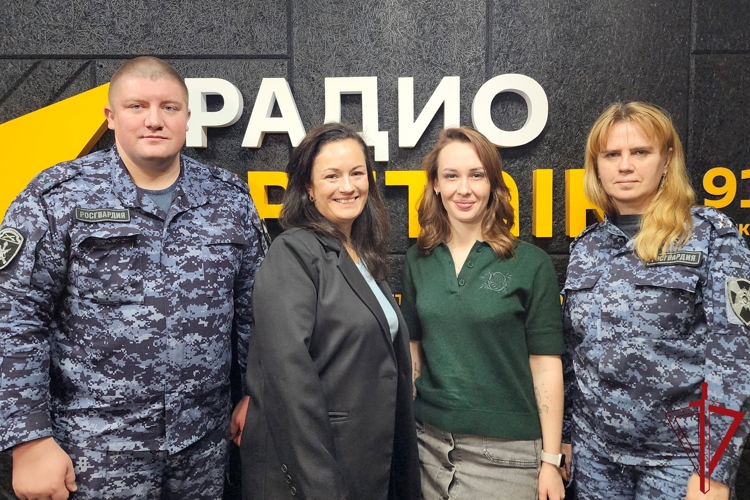 Представители пресс-службы ГУ Росгвардии провели рабочую встречу с руководством "Радио Sputnik Санкт-Петербург"