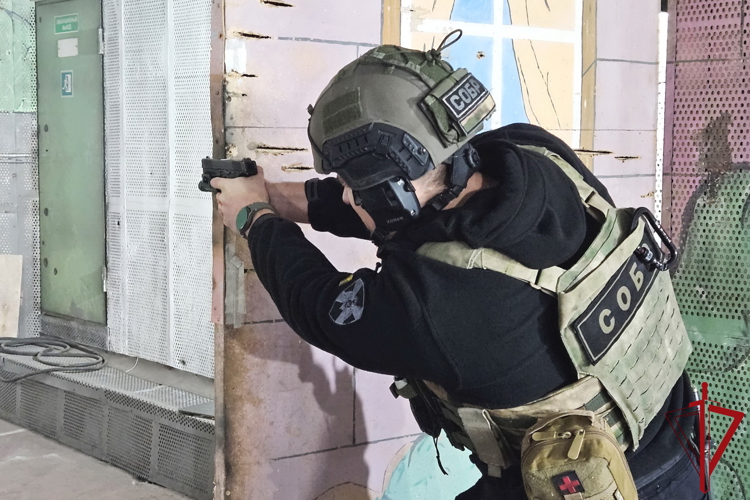 В региональном Управлении вневедомственной охраны прошел открытый чемпионат по стрельбе из боевого ручного стрелкового оружия