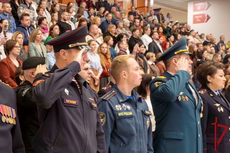 Представители Росгвардии приняли участие в церемонии принятия присяги учащимися подшефных кадетских классов