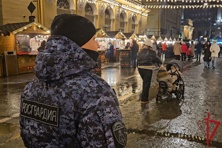 В Санкт-Петербурге подразделения Росгвардии обеспечили правопорядок в новогоднюю ночь