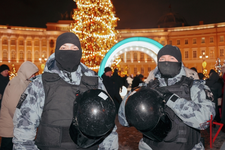 В Санкт-Петербурге подразделения Росгвардии обеспечили правопорядок в новогоднюю ночь