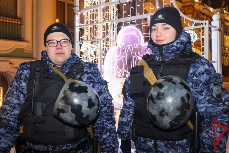 В Санкт-Петербурге подразделения Росгвардии обеспечили правопорядок в новогоднюю ночь