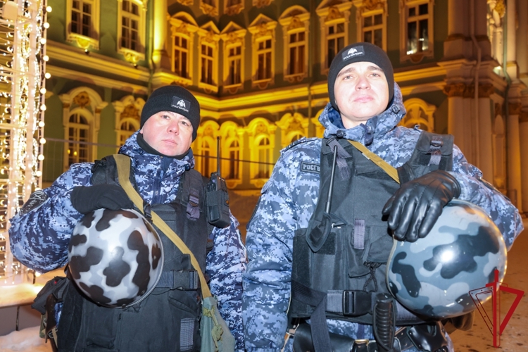 В Санкт-Петербурге подразделения Росгвардии обеспечили правопорядок в новогоднюю ночь