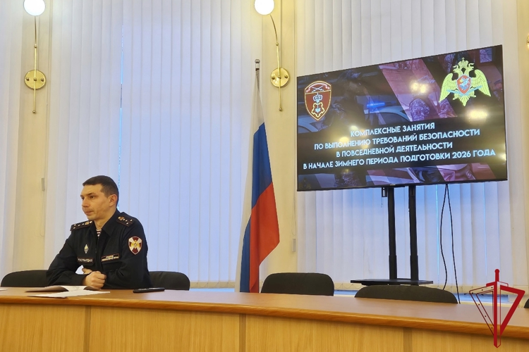 В Санкт-Петербурге и Ленинградской области в подразделениях ГУ Росгвардии проходит зимний период подготовки