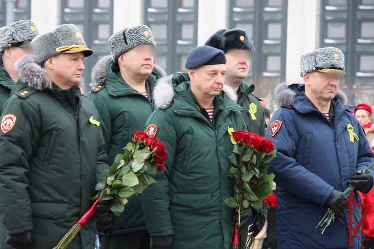 Представители ГУ Росгвардии в составе делегации Северо-Западного округа войск национальной гвардии почтили память павших защитников Ленинграда