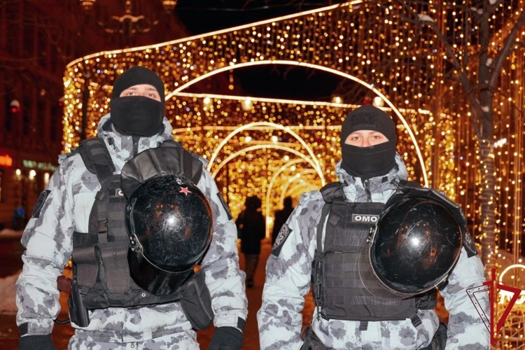 В Санкт-Петербурге подразделения Росгвардии обеспечили правопорядок в новогоднюю ночь