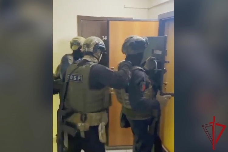 Cотрудниками СОБР Росгвардии задержан гражданин, подозреваемый в убийстве с использованием огнестрельного оружия