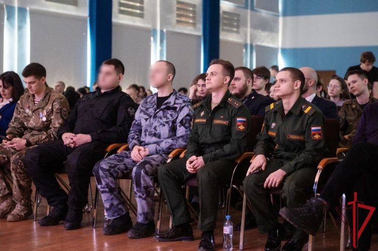 Сотрудники ОМОН «Бастион» Росгвардии провели встречу со студентами университета аэрокосмического приборостроения
