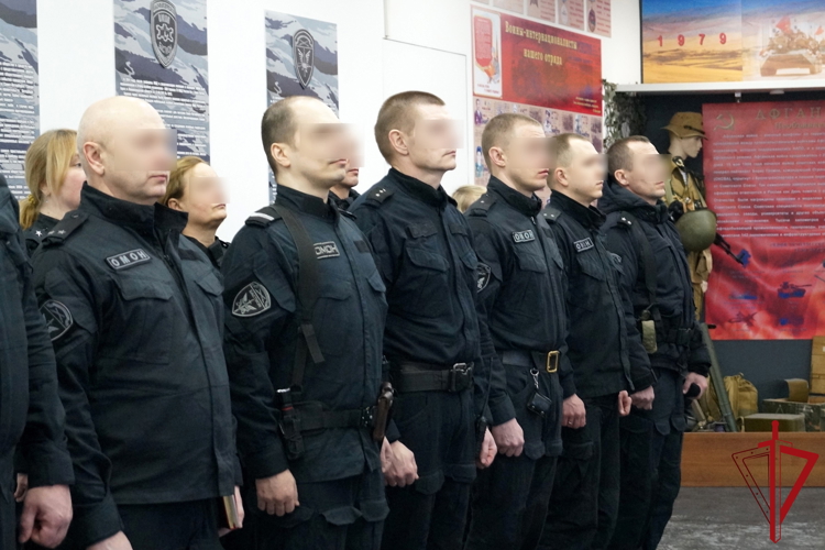 В ОМОН «Бастион» Росгвардии почтили память россиян, исполнявших служебный долг за пределами Отечества