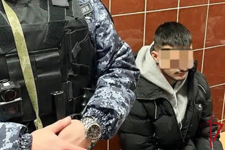 В Красногвардейском районе наряд Росгвардии задержал рецидивиста, пытавшегося убежать из магазина с похищенными товарами