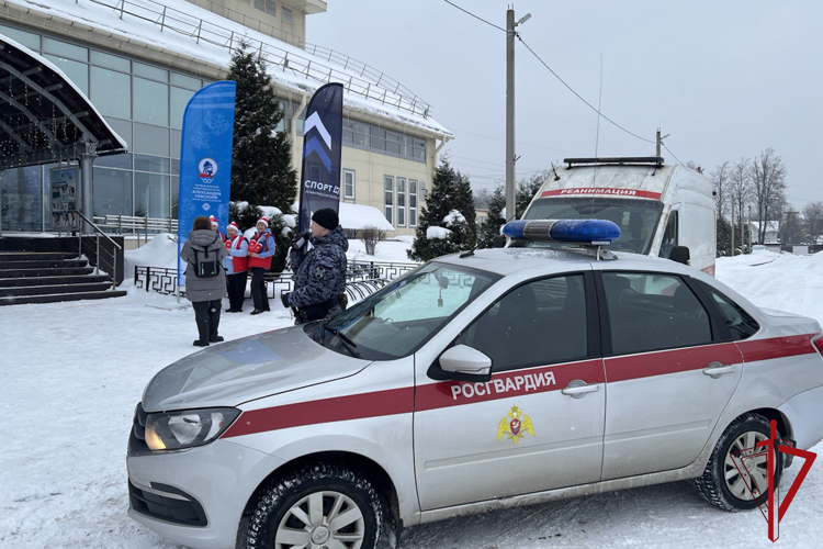 В Ленинградской области представители Росгвардии обеспечивают правопорядок во время проведения Первых международных зимних спортивных игр Александра Невского