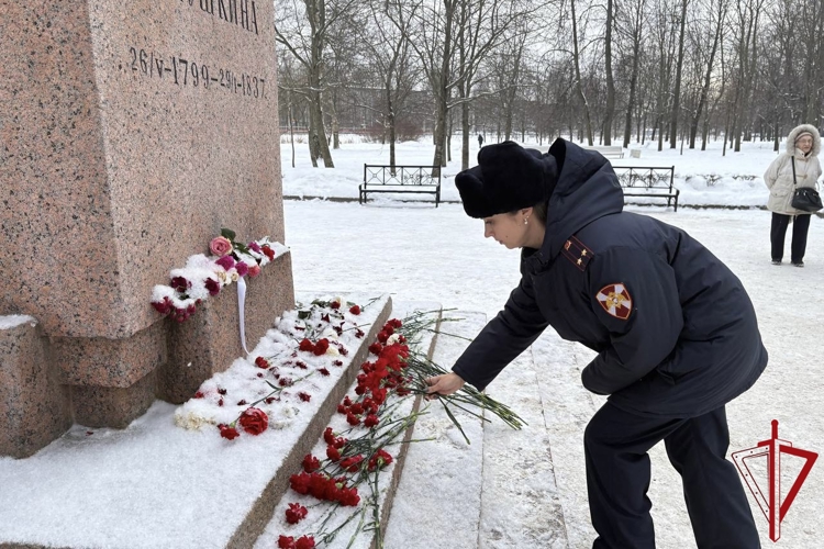 Петербургские росгвардейцы приняли участие в торжественных мероприятиях, посвященных Дню памяти А. С. Пушкина