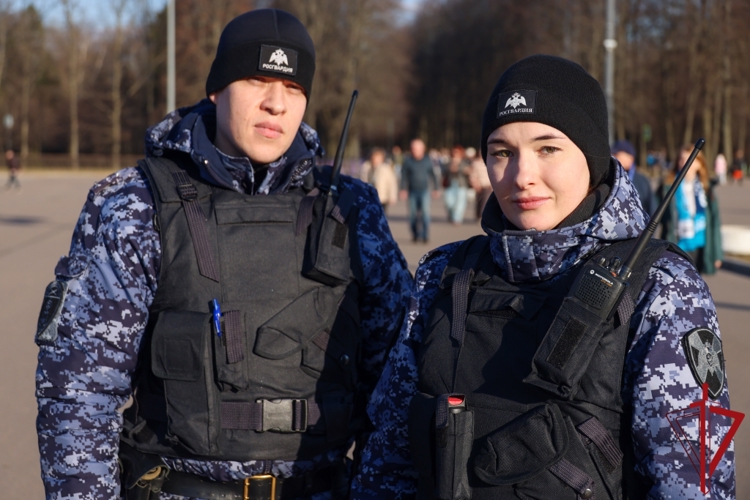 Сотрудники и военнослужащие Росгвардии обеспечили правопорядок во время футбольного матча "Зенит" – "Кайрат"