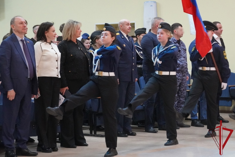 Представители Росгвардии приняли участие в проведении фестиваля-конкурса по военно-прикладным видам спорта среди учащихся кадетских классов