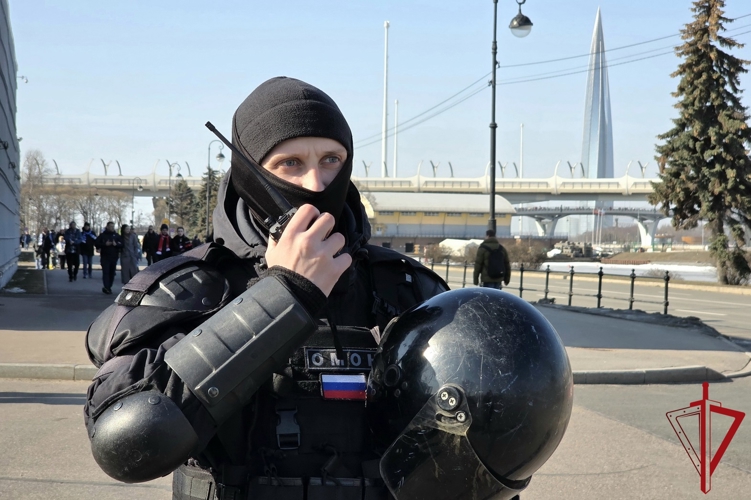 В Петербурге подразделения Росгвардии обеспечили правопорядок во время футбольного матча «Зенит» – «Спартак»