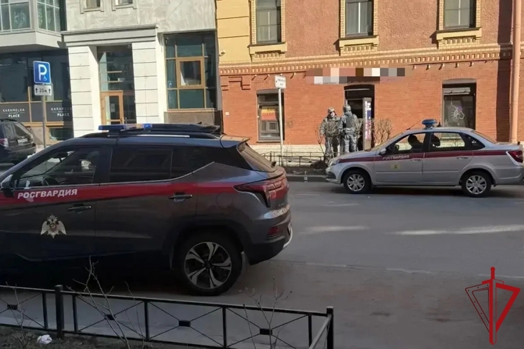 В Центральном районе наряд Росгвардии задержал правонарушителя, похитившего полушубок стоимостью 1,4 млн рублей