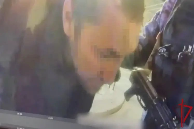 В Центральном районе наряд Росгвардии задержал дебошира, демонстрировавшего пневматический пистолет в ходе конфликта в баре