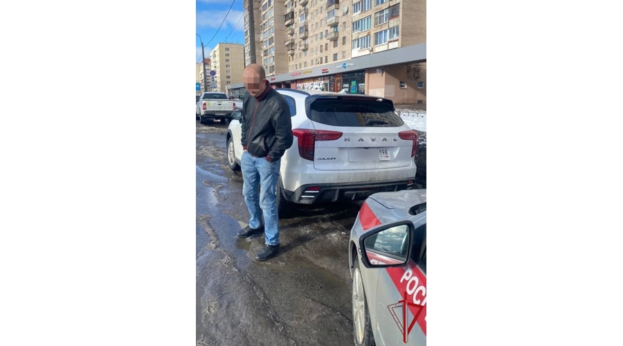 В Калининском районе наряд вневедомственной охраны задержал нетрезвого водителя иномарки
