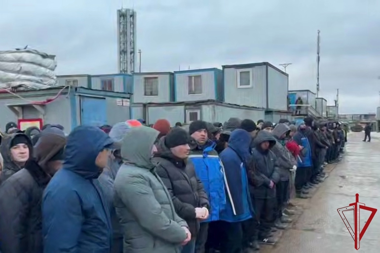 В Ленобласти ОМОН Росгвардии оказал содействие полиции при проведении профилактического рейда на строящемся объекте