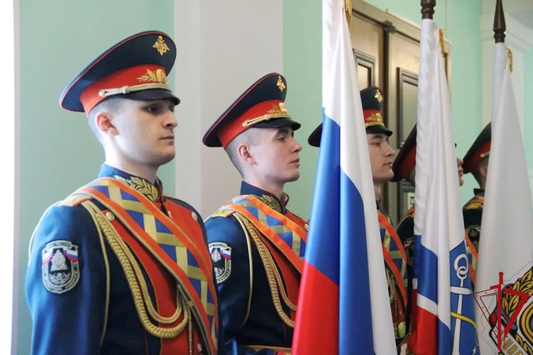 В Ленинградской области состоялось мероприятие, в рамках которого были награждены сотрудники Росгвардии