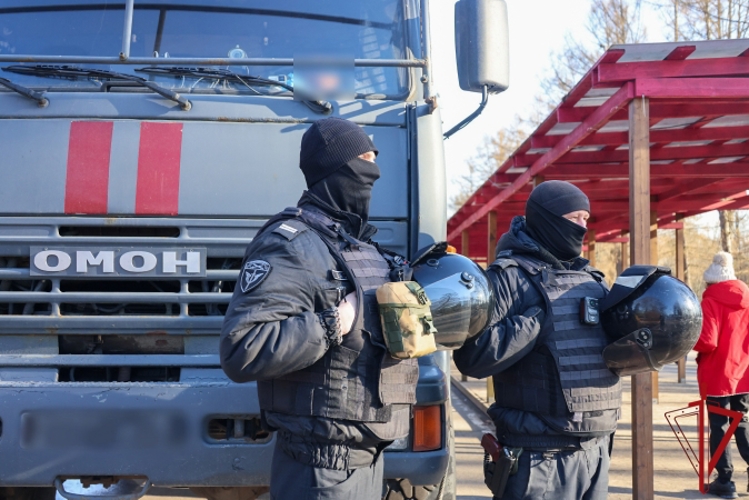 Сотрудники и военнослужащие Росгвардии обеспечили правопорядок во время футбольного матча "Зенит" – "Кайрат"