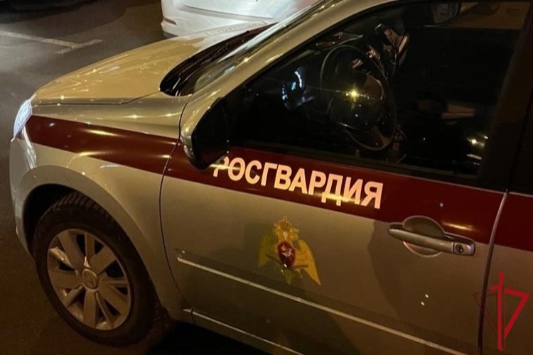 В Красногвардейском районе наряд Росгвардии задержал вора-рецидивиста, подозреваемого в покушении на кражу личных вещей медработников