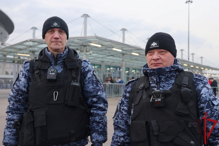Сотрудники и военнослужащие Росгвардии обеспечили правопорядок во время международного футбольного матча