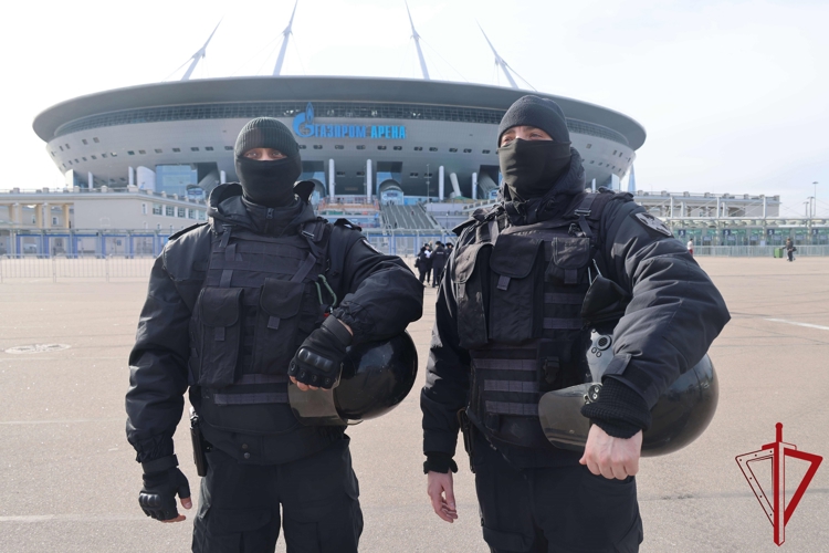 В Санкт-Петербурге подразделения Росгвардии обеспечили правопорядок во время футбольного матча «Зенит» – «Краснодар»