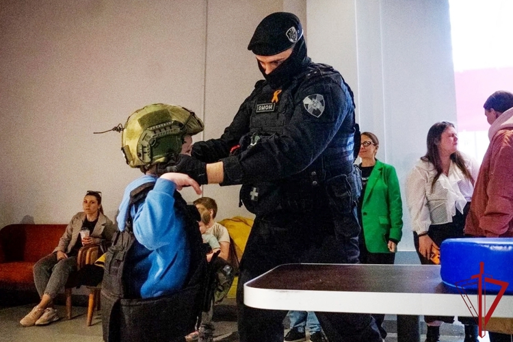 Интерактивная площадка ГУ Росгвардии стала одной из самых ярких площадок Фестиваля профессий для детей