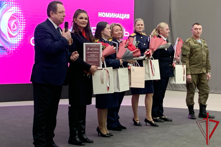 В Санкт-Петербурге представительницы Росгвардии стали номинантами межрегиональной общественной премии «Щит и Роза»