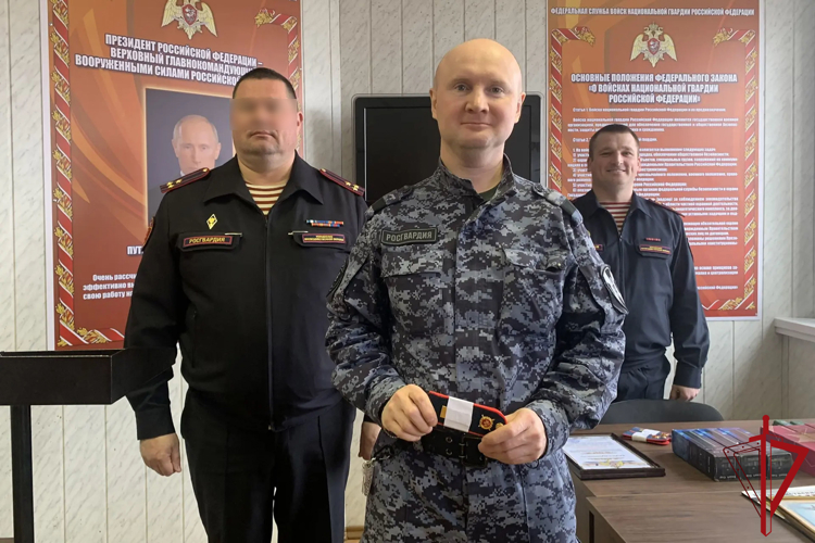В роте по охране имущества физических и юридических лиц при транспортировке регионального Управления вневедомственной охраны состоялось торжественное совещание