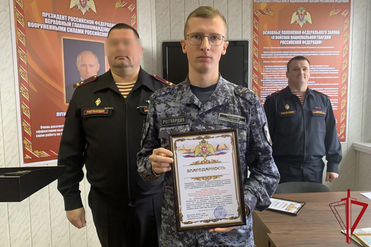 В роте по охране имущества физических и юридических лиц при транспортировке регионального Управления вневедомственной охраны состоялось торжественное совещание